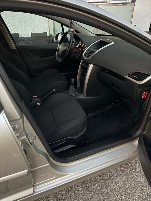 Peugeot 207 1,4 16V, fotografija 7