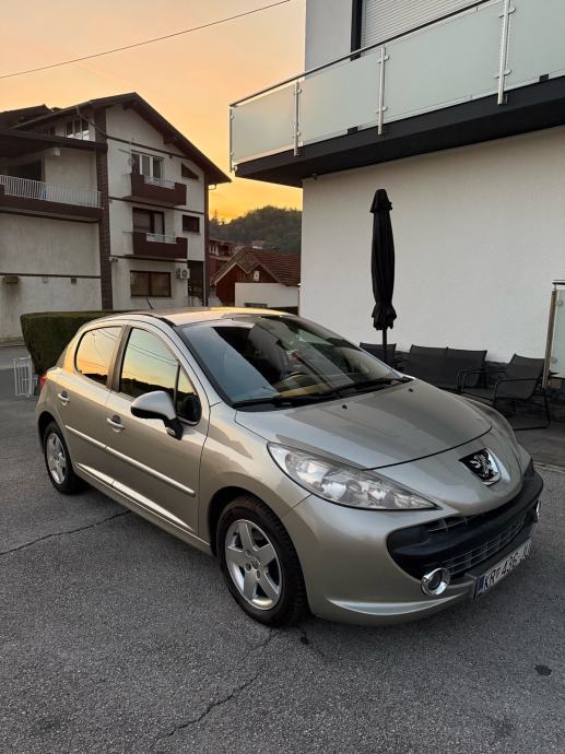 Peugeot 207 1,4 16V, fotografija 2