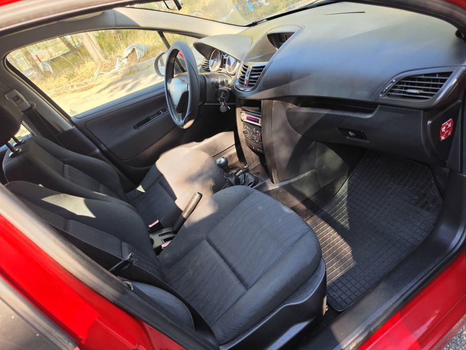 Peugeot 207 1,4 16V, fotografija 11