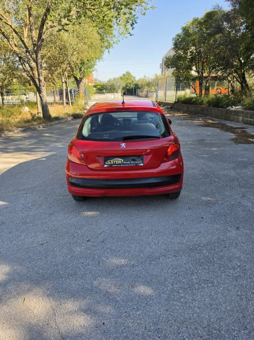 Peugeot 207 1,4 16V, fotografija 8