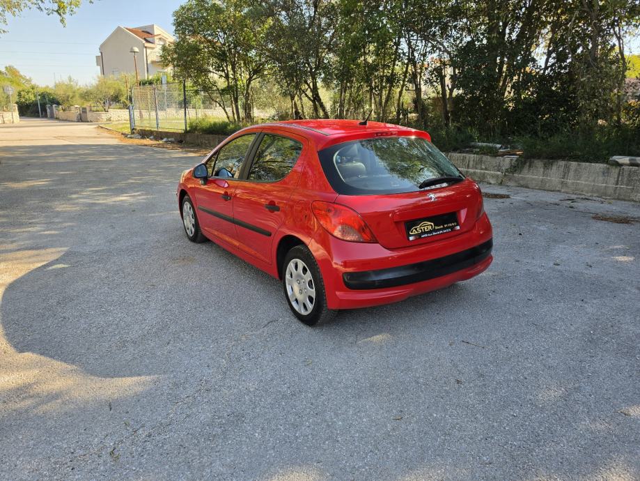 Peugeot 207 1,4 16V, fotografija 4