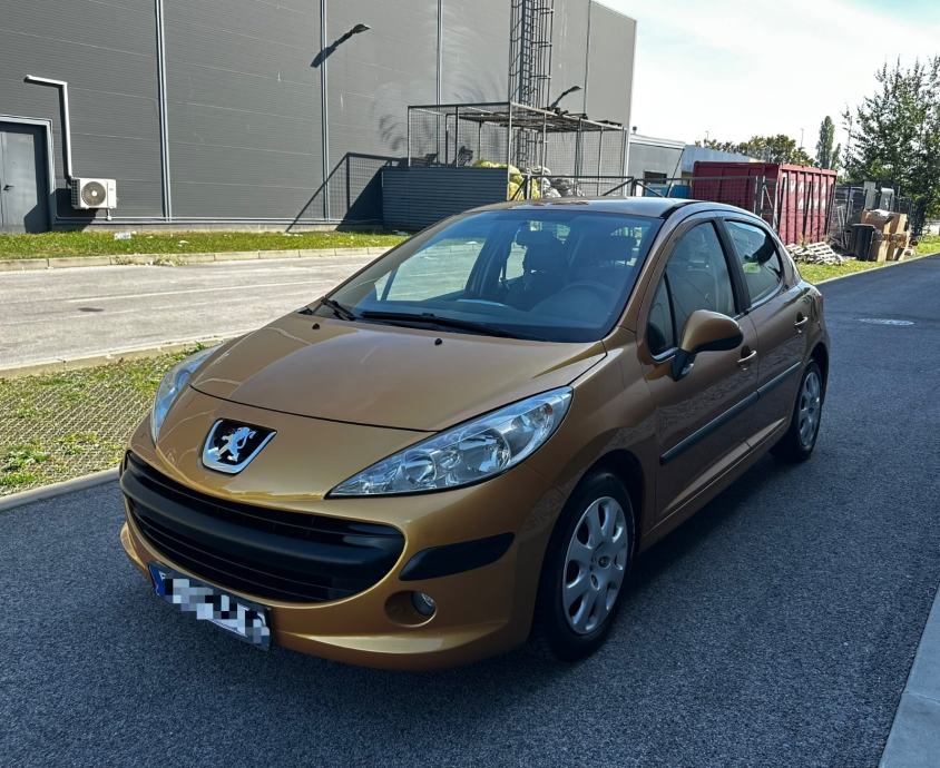 Peugeot 207 1,4 HDi Hr.Auto Klima Reg.06/2027 Ocuvan, fotografija 2
