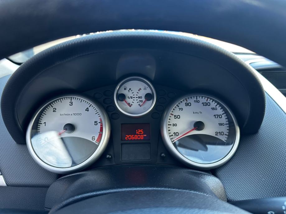 Peugeot 207 1,4 HDi Hr.Auto Klima Reg.06/2027 Ocuvan, fotografija 14
