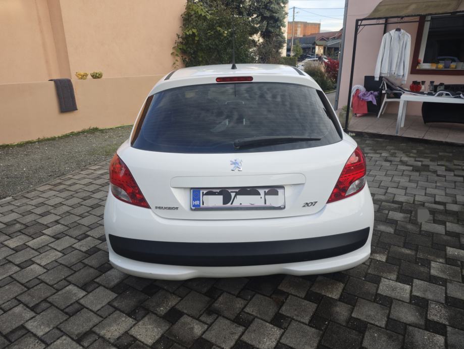 Peugeot 207 1,4 HDi HR AUTO, fotografija 11