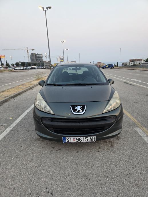 Peugeot 207 1,4 HDi, fotografija 6