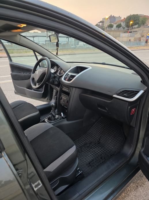 Peugeot 207 1,4 HDi, fotografija 13