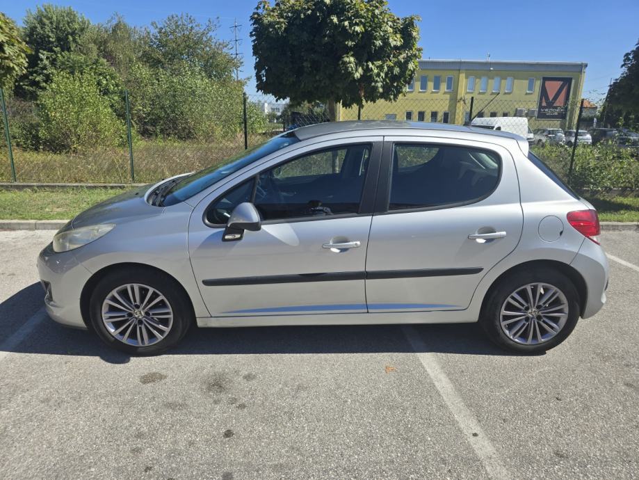Peugeot 207 1,4 HDi, fotografija 2
