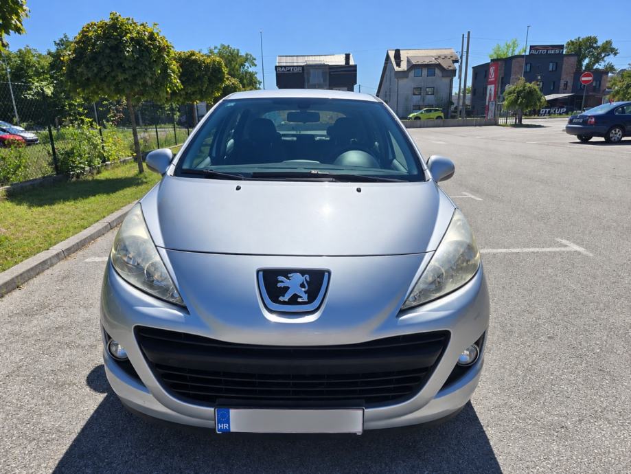 Peugeot 207 1,4 HDi, fotografija 3