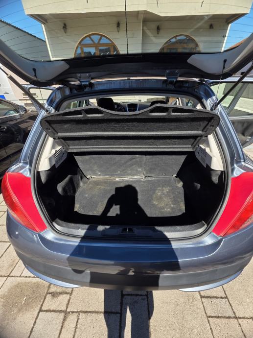 Peugeot 207 1,4 HDi, fotografija 5