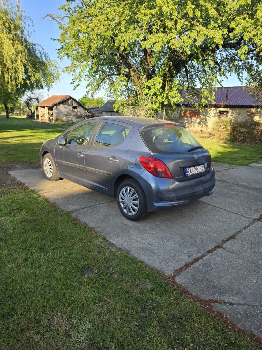 Peugeot 207 1,4 HDi, fotografija 3
