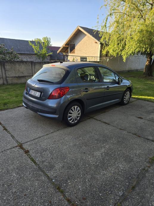 Peugeot 207 1,4 HDi, fotografija 4