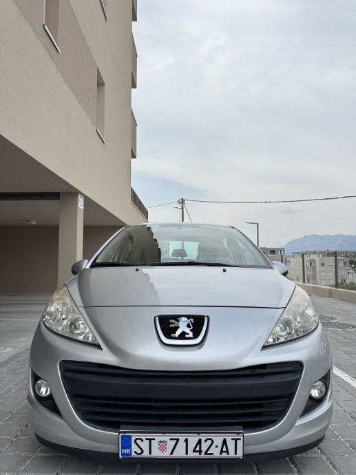 Peugeot 207 1,4 8v 2011 G. HR AUTO 108TKM. ISPIS KM KLIMA MAGLENKE, fotografija 2