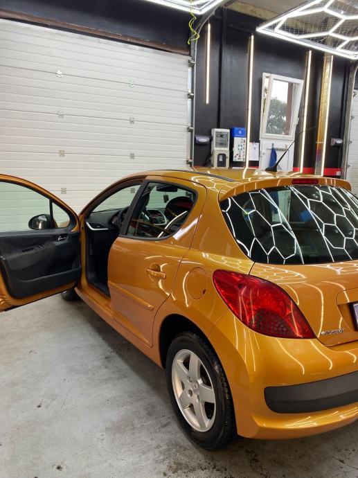 Peugeot 207 1,4, fotografija 2