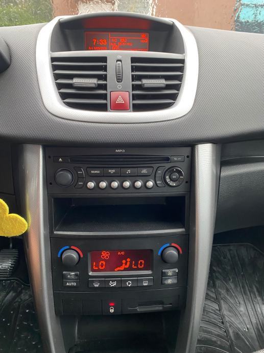 Peugeot 207 1,4, fotografija 5
