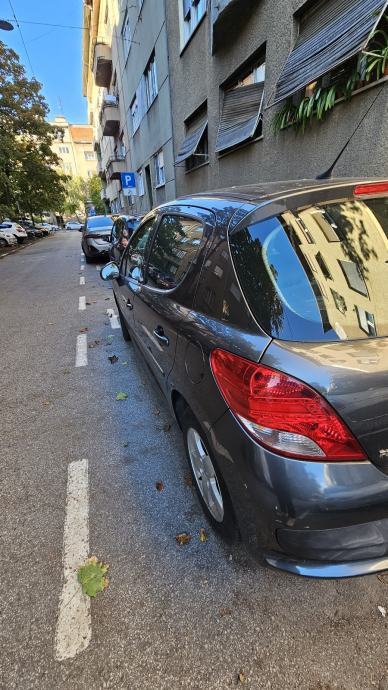 Peugeot 207 1,4 VTi, fotografija 5