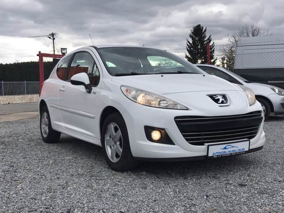 Peugeot 207 2010