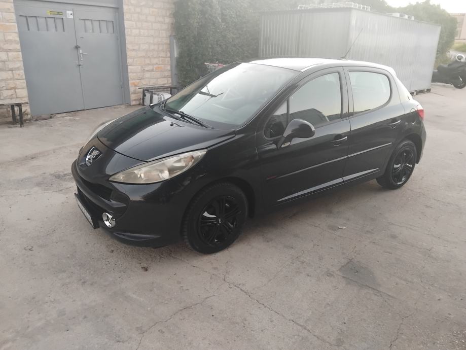 Peugeot 207 1,4i Reg 3mj 2027, pogled izvana - slika 5