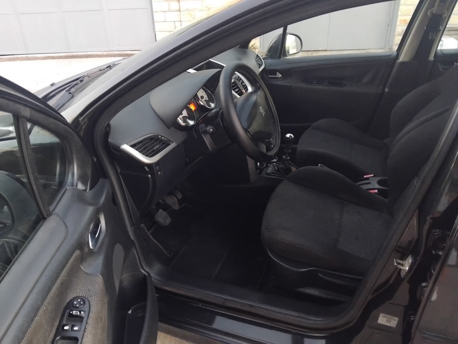 Peugeot 207 1,4i Reg 3mj 2027, fotografija 9