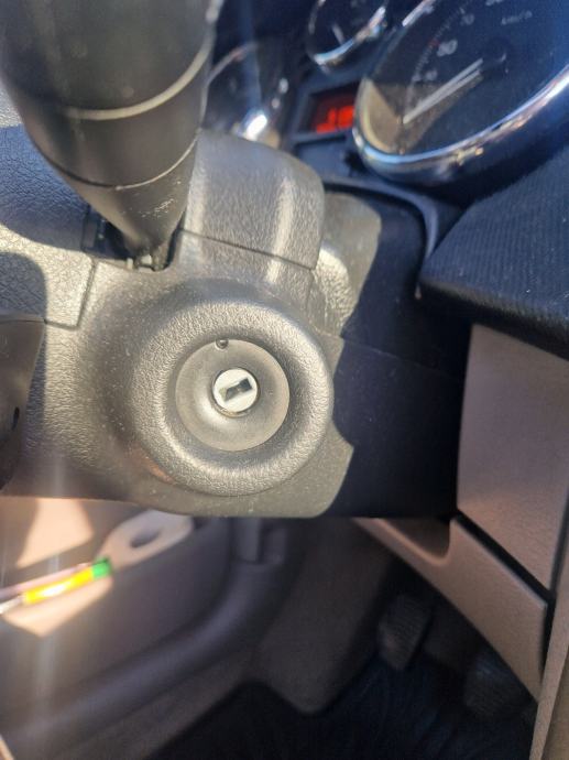 Peugeot 207 1,6 HDi, fotografija 6