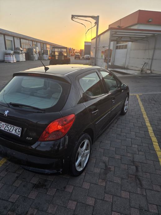 Peugeot 207 1,6 HDi, fotografija 5