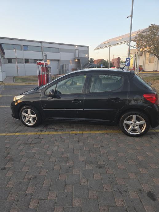 Peugeot 207 1,6 HDi, fotografija 3