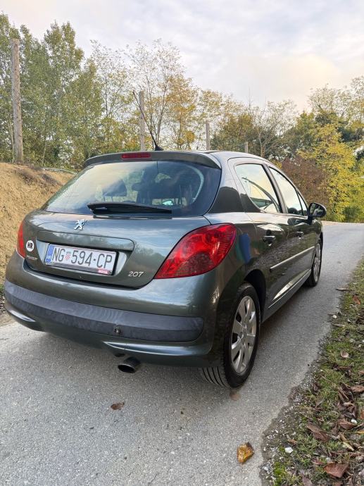 Peugeot 207 1,6 HDi, fotografija 5