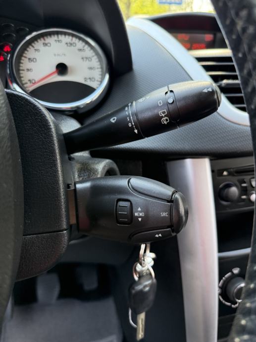 PEUGEOT 207 1.6HDI*68KW/93KS* REG GOD DANA* 2010 REDIZAJN*TEMPOMAT*, fotografija 14