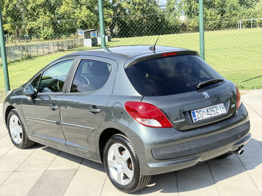 PEUGEOT 207 1.6HDI*68KW/93KS* REG GOD DANA* 2010 REDIZAJN*TEMPOMAT*, fotografija 2