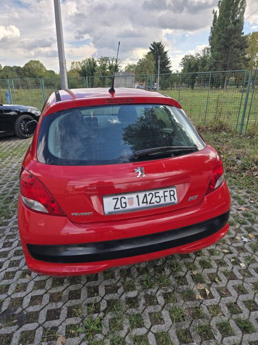 Peugeot 207 200 1,4 Urban, fotografija 5