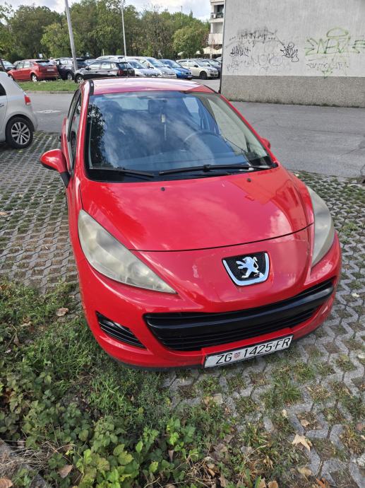 Peugeot 207 200 1,4 Urban, fotografija 3