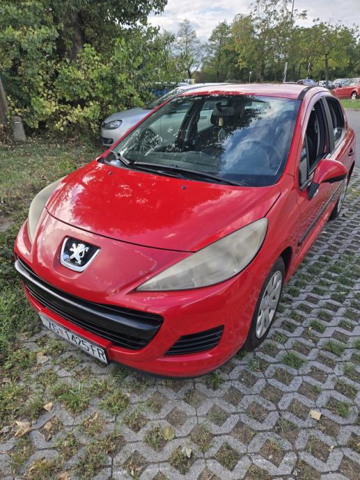 Peugeot 207 200 1,4 Urban, fotografija 2