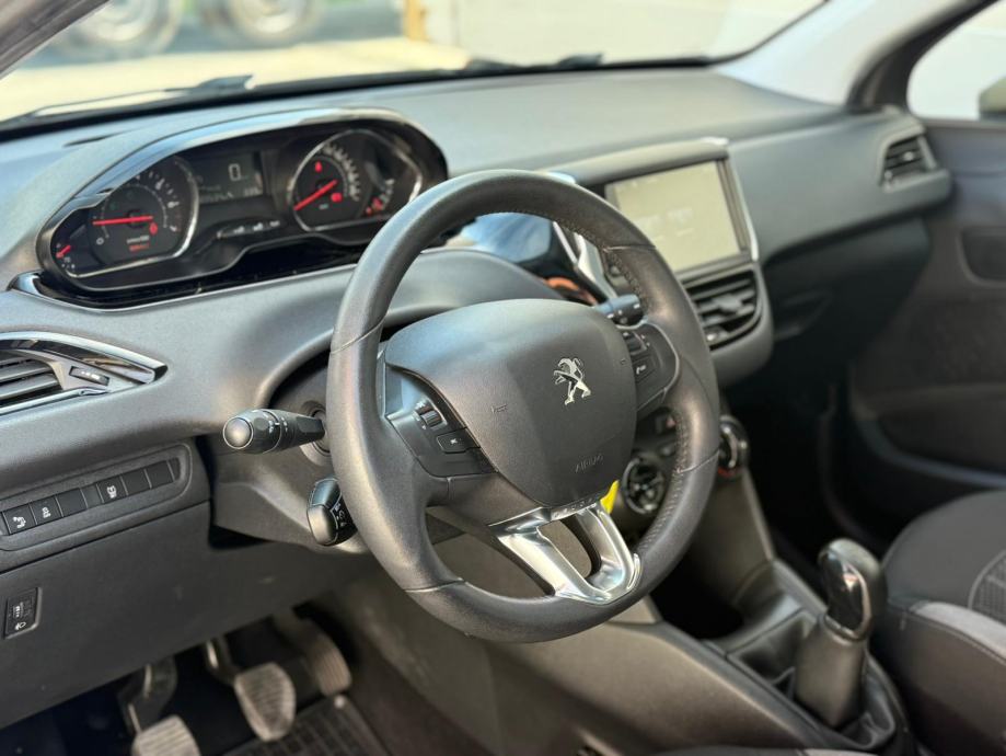 PEUGEOT 208 1.0 - 2015 - GARANCIJA DOSTAVA GRATIS!!!, fotografija 13