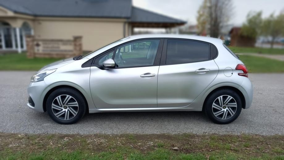 Peugeot 208 1,0 PureTech 68 Access 3 vrata, 2016 god.