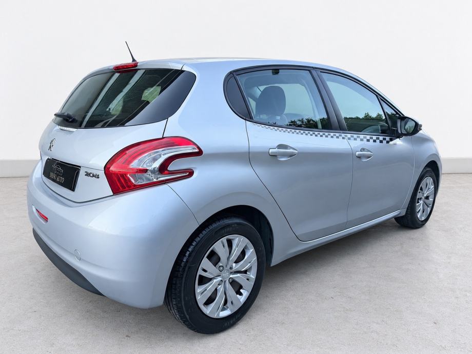 Peugeot 208 1.0 VTi ACTIVE-JAMSTVO-LED-TEMPOMAT-NAVI, fotografija 4