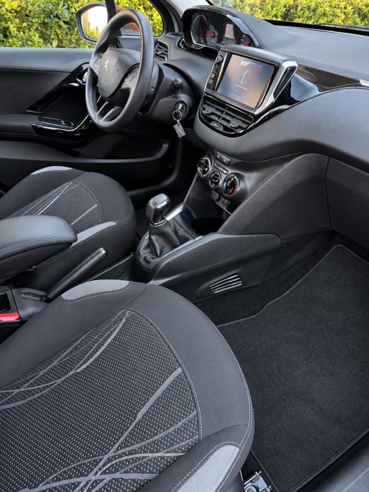 Peugeot 208 1.0 VTi ACTIVE-JAMSTVO-LED-TEMPOMAT-NAVI, fotografija 9