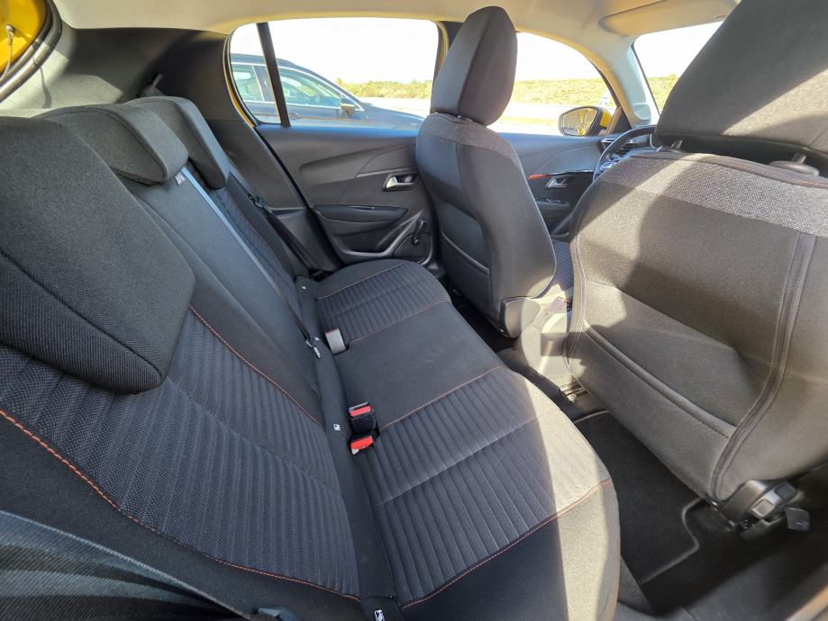 Peugeot 208 1,2 //1.Vlasnik//83.000km//V.servis//Servisna//, fotografija 10