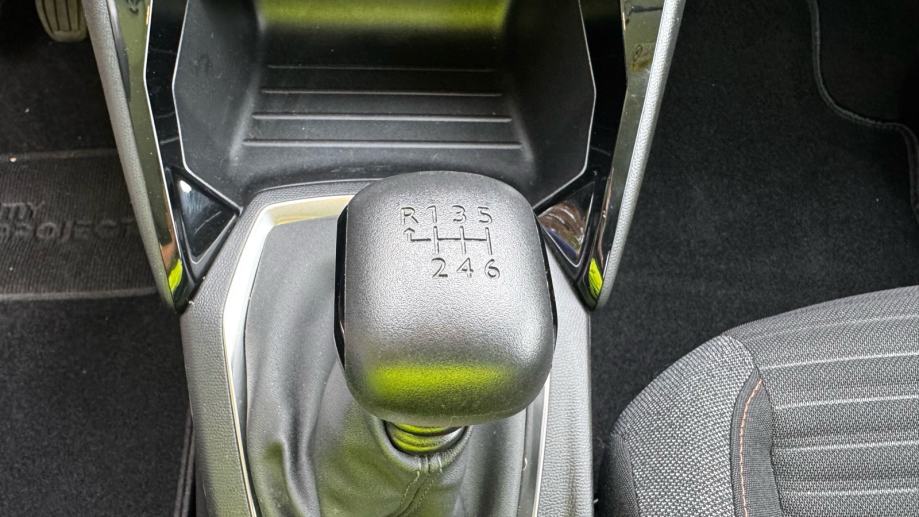 Peugeot 208 1,2 100 KS-BUSINESS R-SERVISNA-JAMSTVO 12 MJ!-TOP!, fotografija 14
