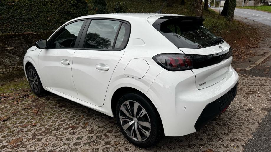 Peugeot 208 1,2 100 KS-BUSINESS R-SERVISNA-JAMSTVO 12 MJ!-TOP!, fotografija 6
