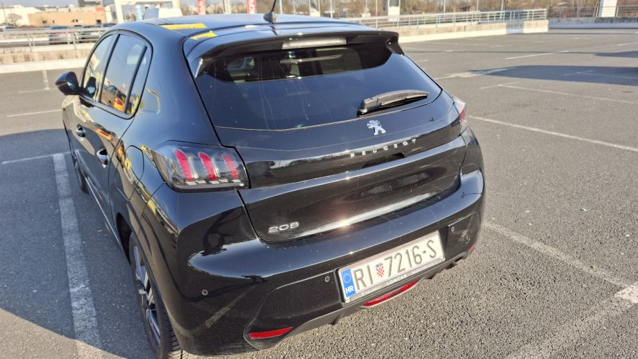 Peugeot 208 1,2 ALLURE 100-urađen veliki servis!, fotografija 7