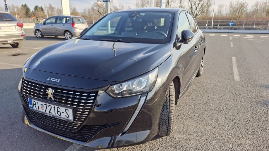 Peugeot 208 1,2 ALLURE 100-urađen veliki servis!, fotografija 9