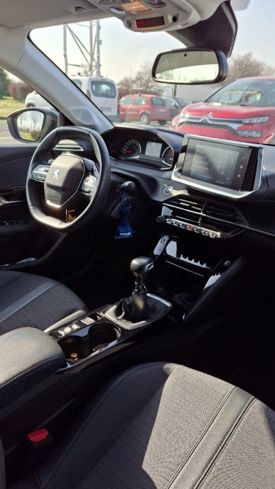 Peugeot 208 1,2 ALLURE 100-urađen veliki servis!, fotografija 11