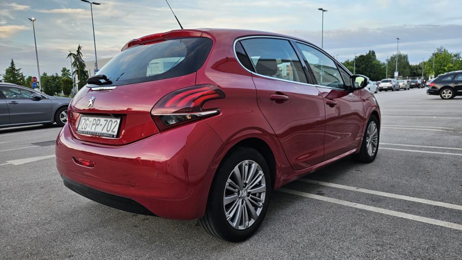 PEUGEOT 208, 1.2 THP, AUTOMATIK (DSG) 2017 GOD, 85000KM, KAO NOV, FULL, fotografija 8
