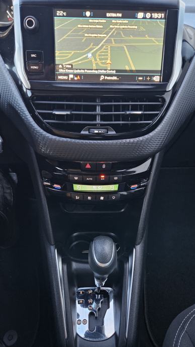PEUGEOT 208, 1.2 THP, AUTOMATIK (DSG) 2017 GOD, 85000KM, KAO NOV, FULL, fotografija 19