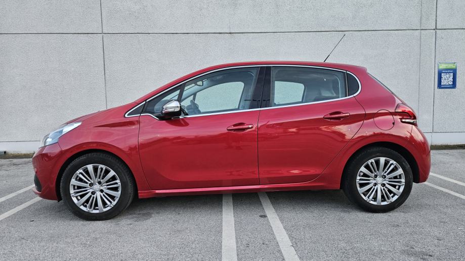PEUGEOT 208, 1.2 THP, AUTOMATIK (DSG) 2017 GOD, 85000KM, KAO NOV, FULL, fotografija 4