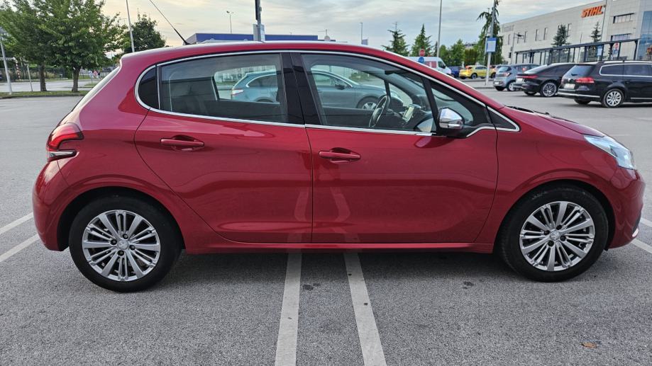 PEUGEOT 208, 1.2 THP, AUTOMATIK (DSG) 2017 GOD, 85000KM, KAO NOV, FULL, fotografija 5
