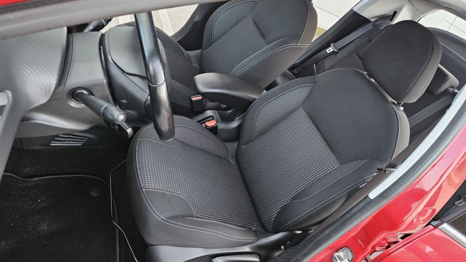 PEUGEOT 208, 1.2 THP, AUTOMATIK (DSG) 2017 GOD, 85000KM, KAO NOV, FULL, fotografija 9