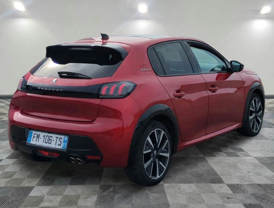Peugeot 208 1.2#GT#AUTOMATIK#130KS#PANORAMA#SERVISNA#JAMSTVO#, fotografija 6