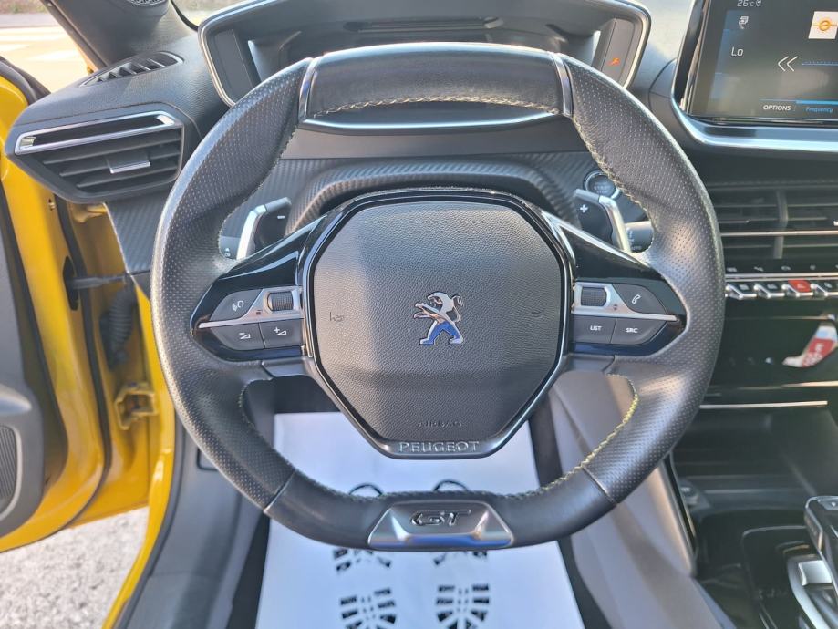 Peugeot 208 1,2 GT Line 100 KS Automatik(PANORAMSKI KROV)‼️68.000 Km, fotografija 12