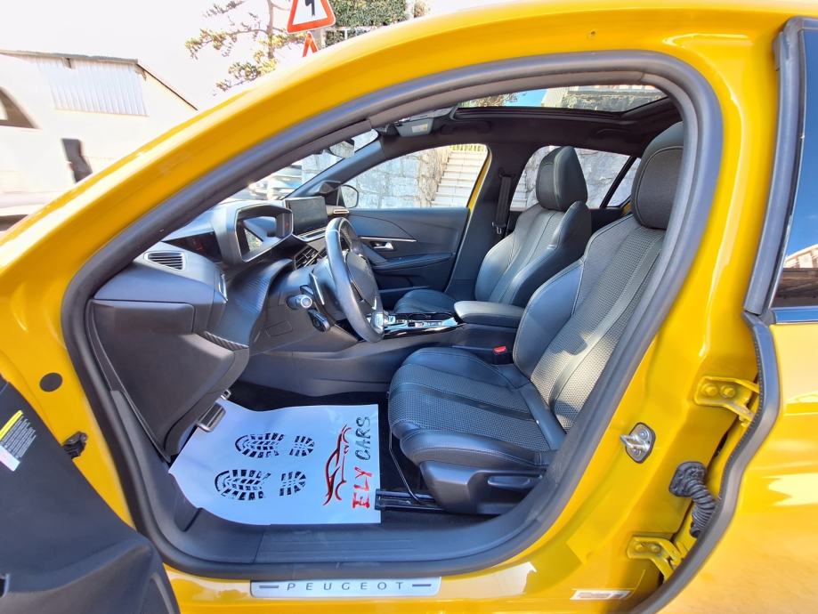 Peugeot 208 1,2 GT Line 100 KS Automatik(PANORAMSKI KROV)‼️68.000 Km, fotografija 9