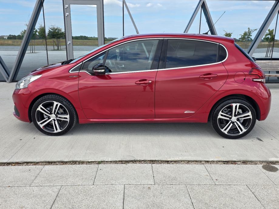 Peugeot 208 1,2 S&S GT LINE,ALU,NAVI,SPORT SJEDALA, fotografija 3